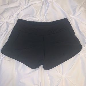 LULULEMON SPEED SHORTS 2.5”